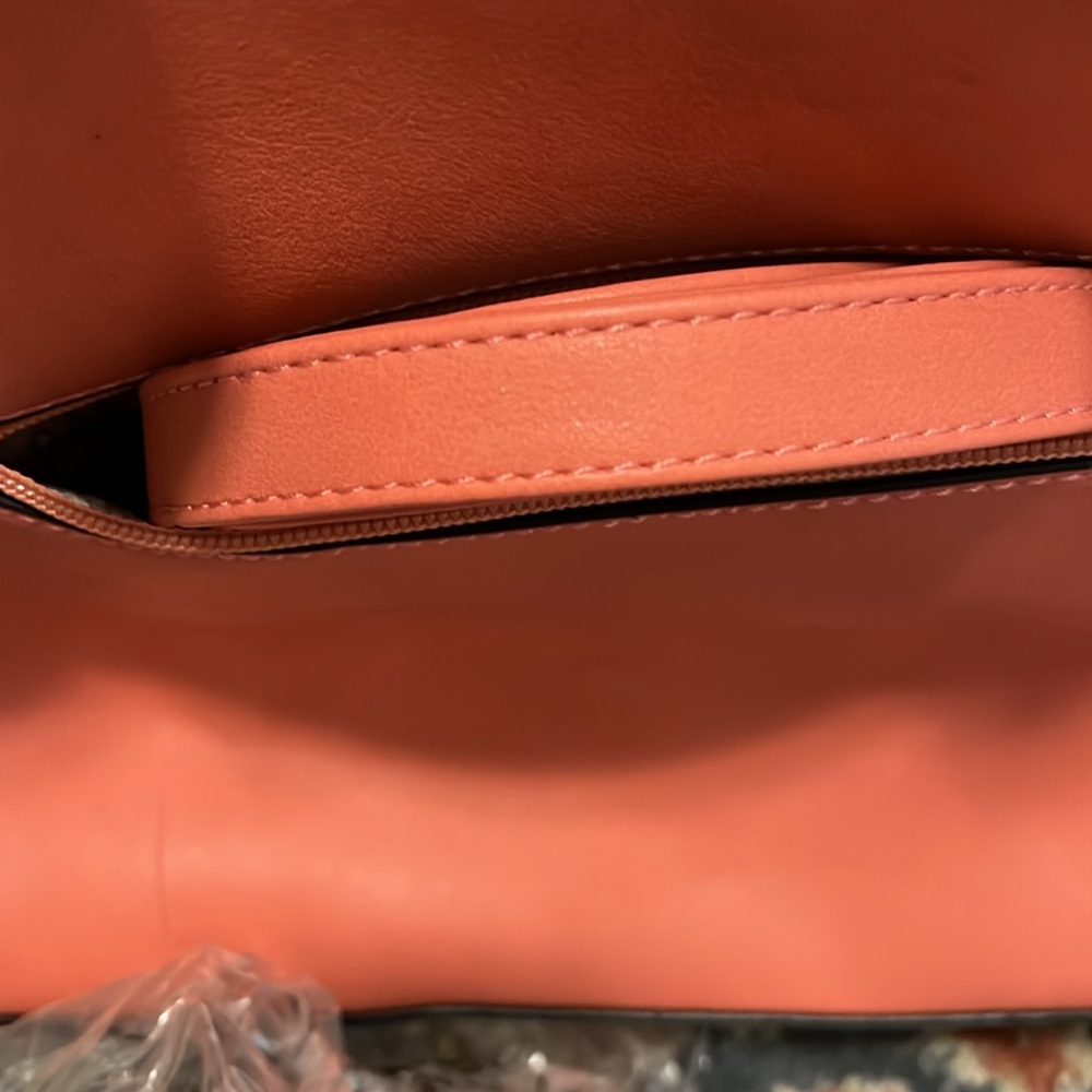 Super Cute Sever Pattern Purse - image 7